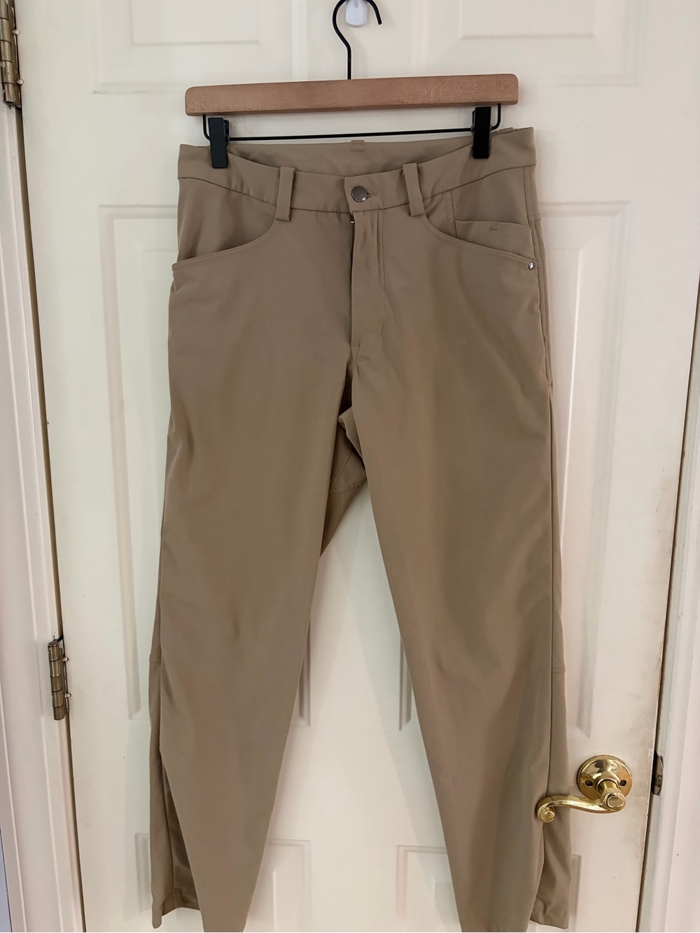 lululemon athletica Men's Khaki Performance Chinos Size 30 x 30